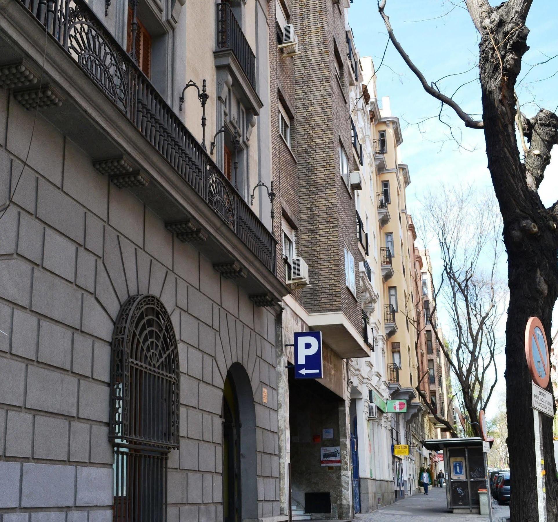 Apartamentos Argüelles Madrid Eksteriør bilde